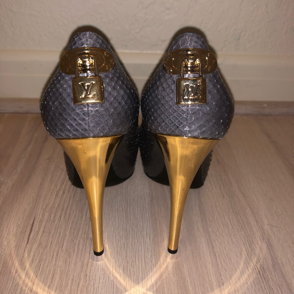 Louis Vuitton Grey Snakeskin Platform Heel